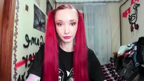 Snapshot of roxy_silver chatting on 01-08-26, 08:55 Roxy online show from 01-08-26, 08:55