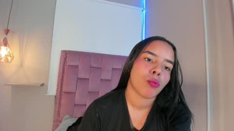 roxy_stone1 online show from 04-29-26, 08:04