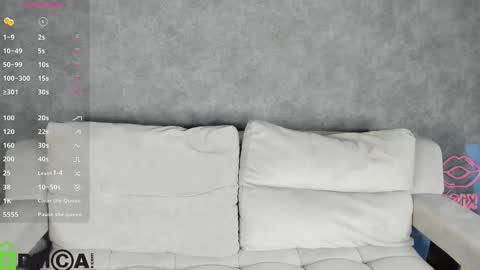 Snapshot of roxy_sunny chatting on 09-23-25, 08:17 Roxy GMT2 Mon 10 AM - 4 PMTue 10 AM - 4 PM Wed 10 AM - 4 PM Sat 10 AM - 4 PM Sun 10 AM - 4 PM. online show from 09-23-25, 08:17