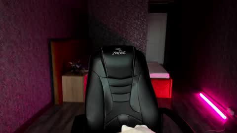 roxy_the_daedevill online show from 12-21-24, 07:45