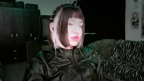 Roxy Independient model Help me to reach 50 thumbs up online show from 04-29-26, 12:59