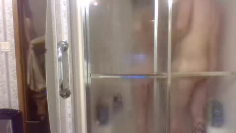 Roxy and Brock online show from 10-22-25, 08:03