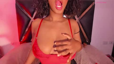 Roxxy Queen online show from 01-16-26, 10:52