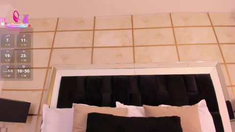 Snapshot of roxylior chatting on 02-15-26, 03:03 online show from 02-15-26, 03:03