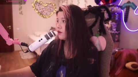 roxysuh online show from 10-26-25, 10:21