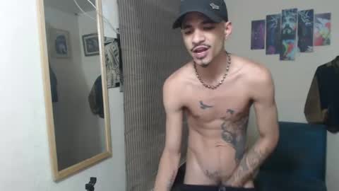 Snapshot of roy_master chatting on 10-06-25, 03:15 roy_master online show from 10-06-25, 03:15