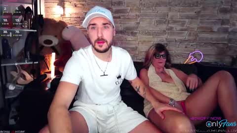 Snapshot of royal__whore chatting on 03-06-26, 08:27 DOMINGUEZ ORIGINAL online show from 03-06-26, 08:27