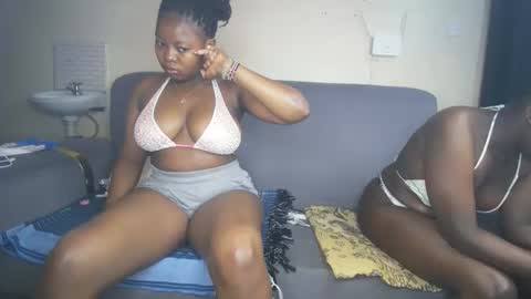 royal_charm online show from 03-02-26, 06:14