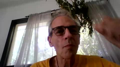 Snapshot of royboy2561 chatting on 10-12-25, 07:24 Roy Murrin online show from 10-12-25, 07:24