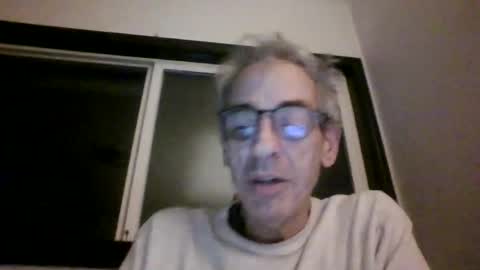 Snapshot of royboy2561 chatting on 12-15-25, 08:07 Roy Murrin online show from 12-15-25, 08:07