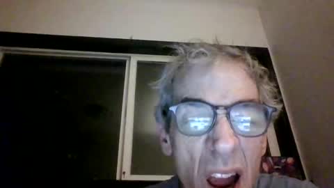 Snapshot of royboy2561 chatting on 01-16-26, 06:50 Roy Murrin online show from 01-16-26, 06:50