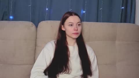 Snapshot of roygeers chatting on 01-19-26, 09:35 Alice online show from 01-19-26, 09:35