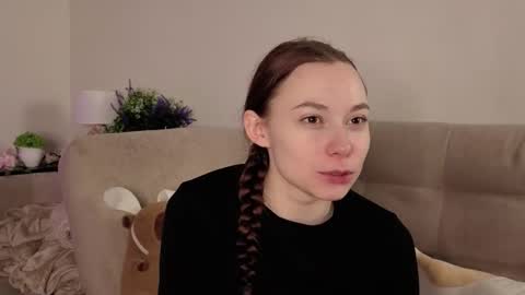 Snapshot of roygeers chatting on 02-26-26, 09:25 Alice online show from 02-26-26, 09:25