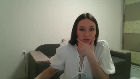 Roza05x online show from 04-28-26, 07:57
