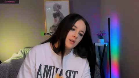 Snapshot of rozmary_ket chatting on 11-25-25, 11:10 Im Rozmary nice to meet you 3 online show from 11-25-25, 11:10