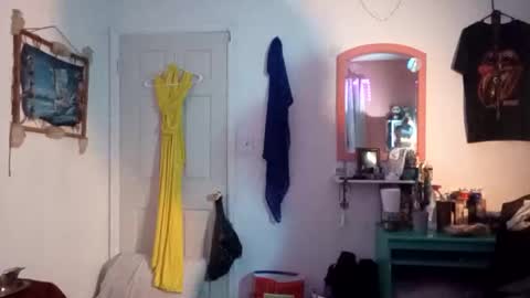 rraineonme online show from 04-11-26, 07:24