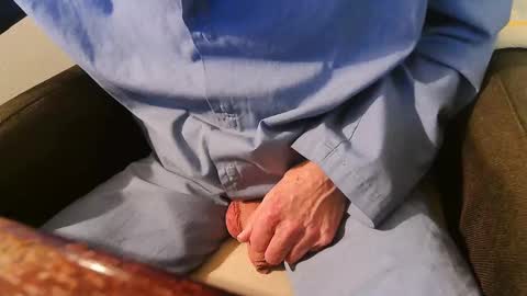 Snapshot of rubbertapper chatting on 02-21-25, 12:16 rubbertapper online show from 02-21-25, 12:16