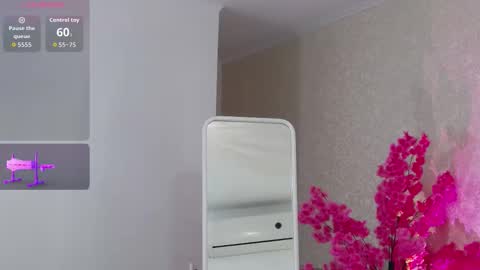 Snapshot of rubbidark chatting on 01-09-26, 04:26 Rubbi online show from 01-09-26, 04:26