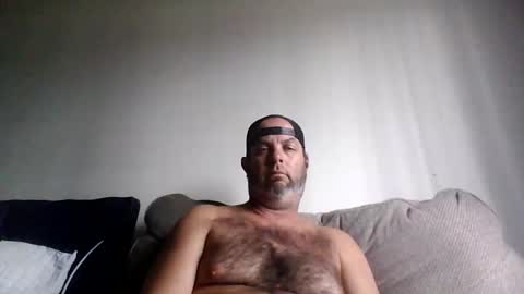 Snapshot of rubbingoneout714 chatting on 10-23-25, 10:19 rubbingoneout714 online show from 10-23-25, 10:19