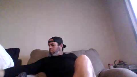 Snapshot of rubbingoneout714 chatting on 12-04-25, 07:00 rubbingoneout714 online show from 12-04-25, 07:00