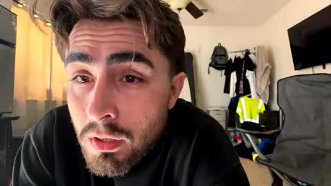 rubenzaragosa09 online show from 05-27-26, 11:46