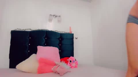 Rubi i love online show from 01-29-25, 07:22