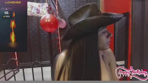 Snapshot of rubi_boobs_ chatting on 02-28-25, 01:47 Rubi online show from 02-28-25, 01:47