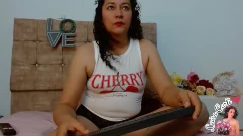 Snapshot of rubi_curly chatting on 10-26-25, 09:53 rubi curly online show from 10-26-25, 09:53