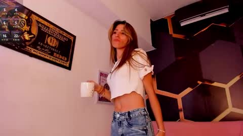 Snapshot of rubi_sharqui chatting on 09-30-25, 09:09 Rubi online show from 09-30-25, 09:09