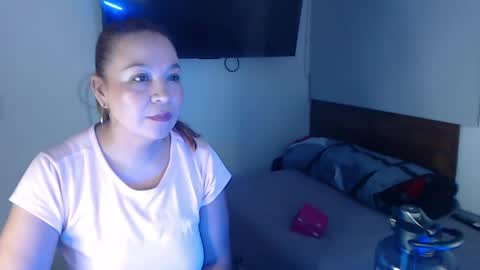 Snapshot of rubieclipse1404 chatting on 03-30-26, 01:28 RubiEclipse1404 online show from 03-30-26, 01:28