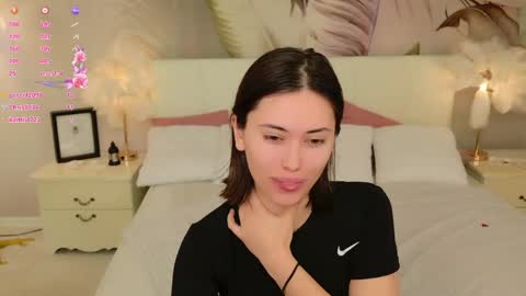 Luuna online show from 04-09-26, 02:11