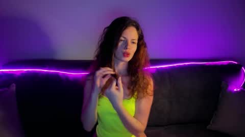 Snapshot of rubyattwood chatting on 02-12-26, 05:52 rubyattwood online show from 02-12-26, 05:52