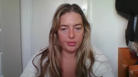 rubyredxxxoxxx online show from 02-08-26, 08:29