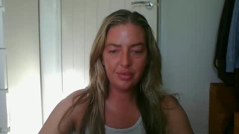 Snapshot of rubyredxxxoxxx chatting on 07-04-26, 07:03 rubyredxxxoxxx online show from 07-04-26, 07:03