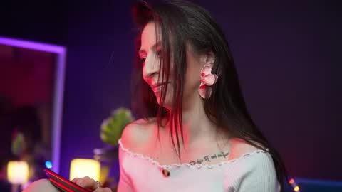Snapshot of rubyrya chatting on 05-19-26, 09:54 Ruby online show from 05-19-26, 09:54