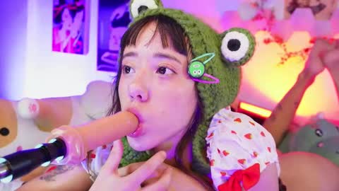 Snapshot of rubysaki chatting on 02-12-25, 09:42 rubysaki online show from 02-12-25, 09:42
