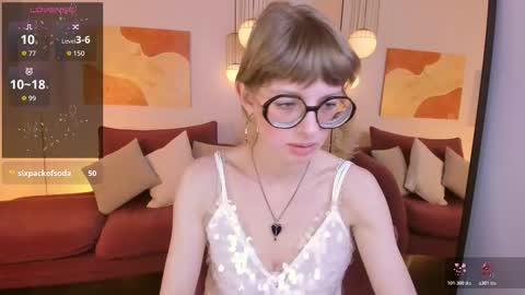 Snapshot of rubytwinkle chatting on 10-24-25, 08:49 Ruby online show from 10-24-25, 08:49