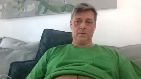 Snapshot of rudeski chatting on 04-09-26, 04:23 rudeski online show from 04-09-26, 04:23