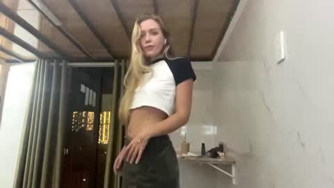 Snapshot of rudygartenmayer chatting on 06-22-26, 12:13 KaY online show from 06-22-26, 12:13