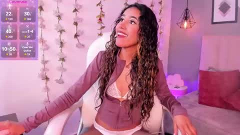 rue_zue online show from 02-25-26, 01:43