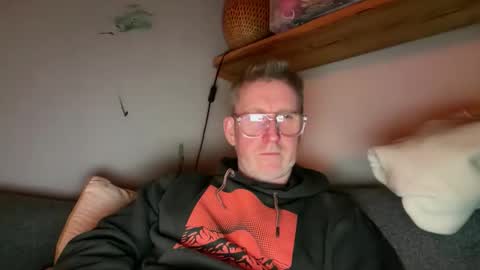 ruedog72 online show from 10-12-25, 02:10