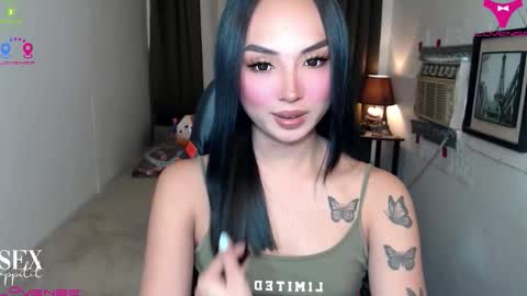 Snapshot of ruesalvartore chatting on 11-25-25, 05:51 its me Sabel online show from 11-25-25, 05:51