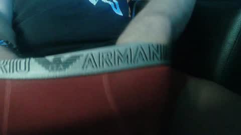 Snapshot of ruffi77 chatting on 01-24-25, 04:27 Chico que rico Caliente online show from 01-24-25, 04:27