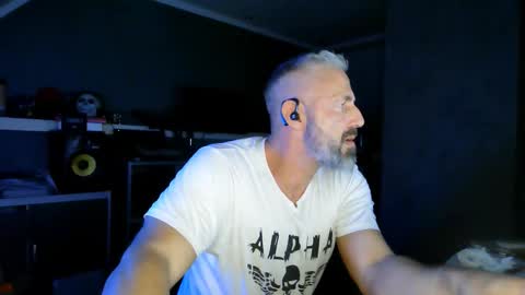 Snapshot of ruffi77 chatting on 09-09-25, 12:21 Chico que rico Caliente online show from 09-09-25, 12:21