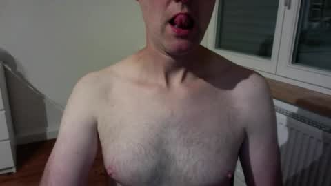Snapshot of rumusus chatting on 07-19-26, 10:35 rumusus online show from 07-19-26, 10:35