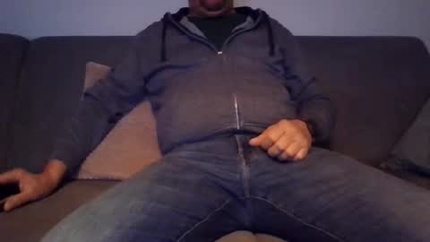 runner_1978 online show from 03-19-26, 04:49