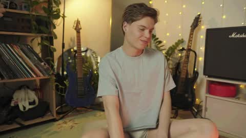 rusbradpitt online show from 03-12-26, 04:35