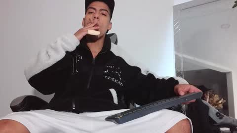 Snapshot of russell_adams_ chatting on 01-13-26, 10:53 R U S S E L L online show from 01-13-26, 10:53