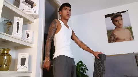 Snapshot of russell_adams_ chatting on 03-15-26, 11:22 R U S S E L L online show from 03-15-26, 11:22