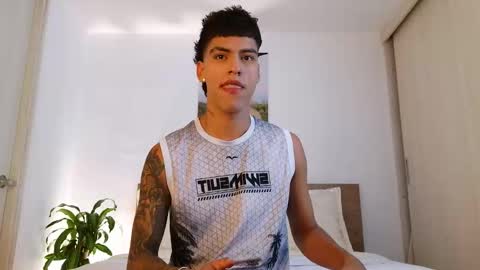 Snapshot of russell_adams_ chatting on 03-28-26, 12:54 R U S S E L L online show from 03-28-26, 12:54